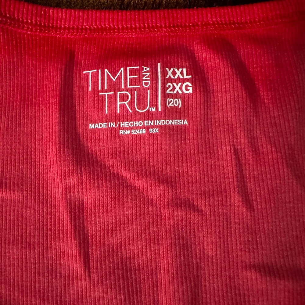 Time and Tru Short Sleeve Button Top - Picture 2 of 3